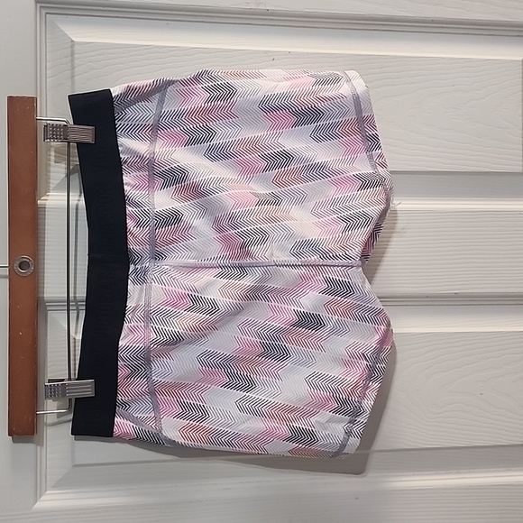 Victoria Secret Compression Shorts SZ LG - Picture 4 of 5